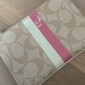 Coach Wristlet (New Without Tags)